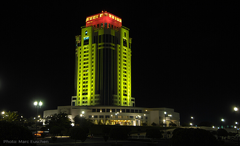 Architectural illumination of the Ritz-Carlton, Doha