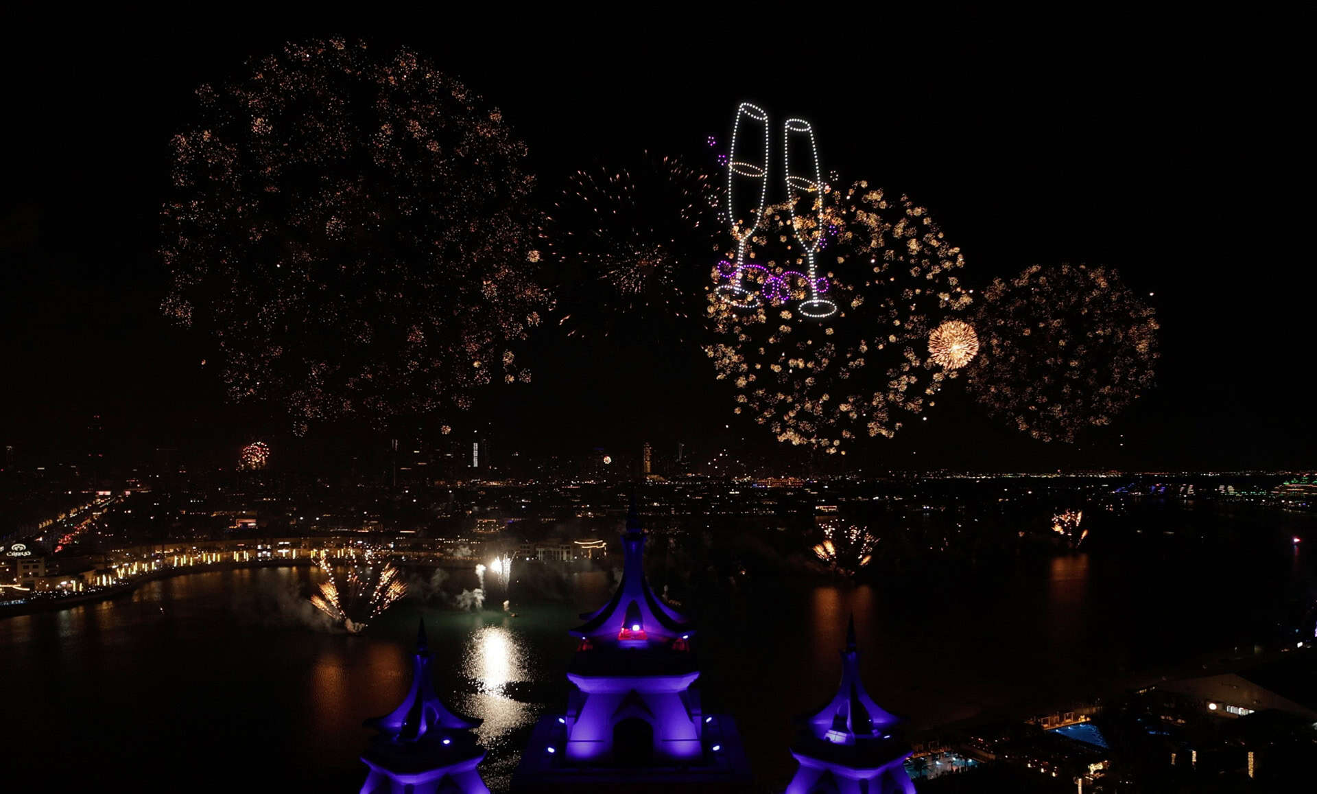 Atlantis The Palm New Year's Eve drone show