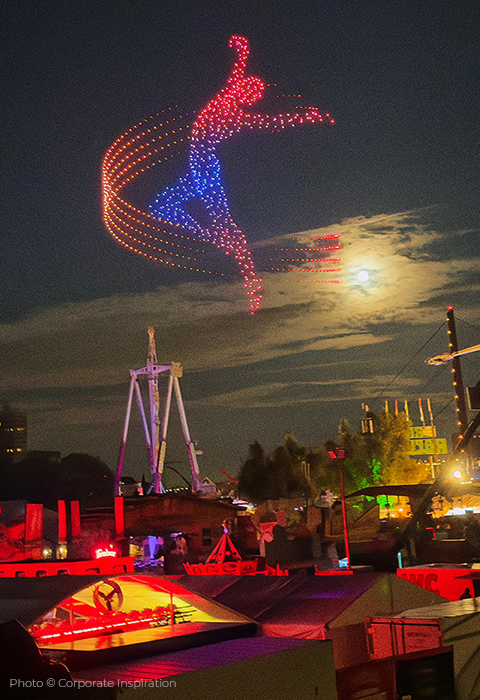 AO Drohnenshow zur Düsseldorfer Rheinkirmes 2025